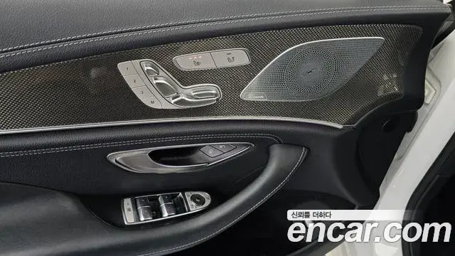 Mercedes-Benz CLS-Class 2019 — Photo 2/20