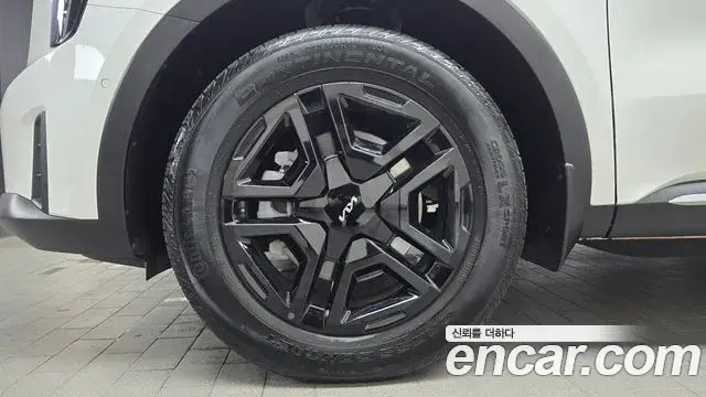 Kia Sorento 2024 — ფოტო 10/37