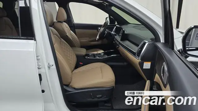Kia Sorento 2024 — ფოტო 15/37
