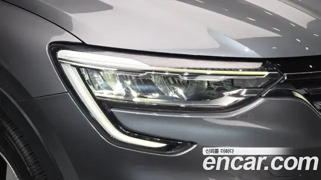 Renault Samsung XM3 2022 — ფოტო 2/32