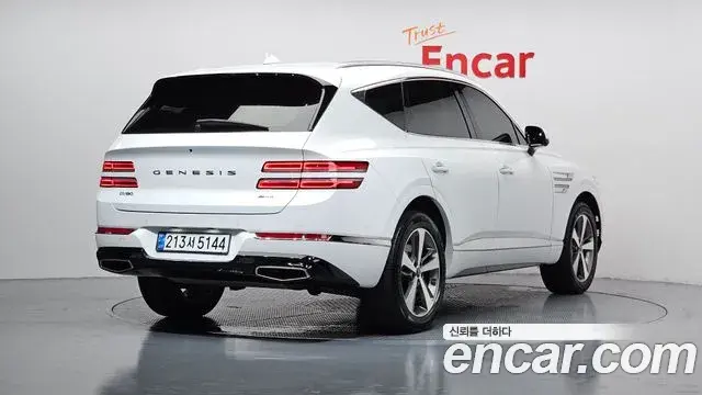 Genesis GV80 2023 — ფოტო 19/20
