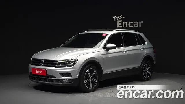 Volkswagen Tiguan 2018 — ფოტო 20/20