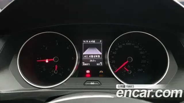 Volkswagen Tiguan 2018 — ფოტო 2/20