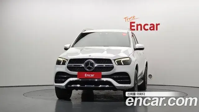 Mercedes-Benz GLE-Class 2019 — Şəkil 12/31