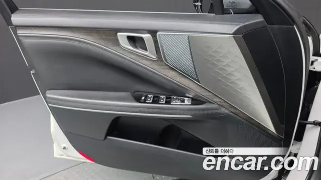 Kia K8 2022 — Şəkil 19/34