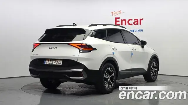 Kia Sportage 2022 — Фото 2/20