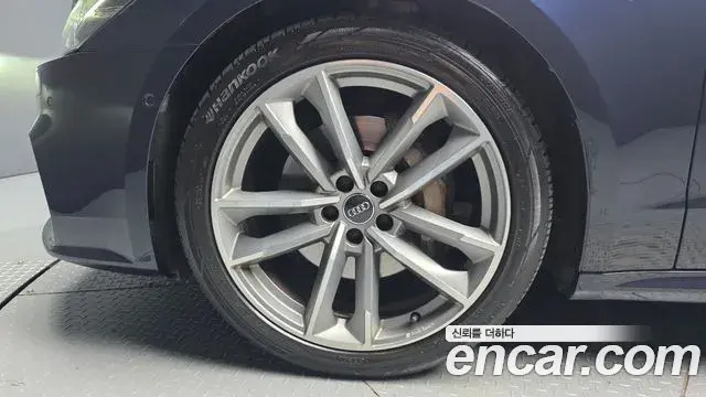Audi A7 2020 — Photo 11/20