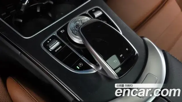 Mercedes-Benz C-Class 2018 — Şəkil 7/30