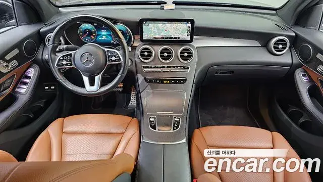 Mercedes-Benz GLC-Class 2021 — Photo 2/32