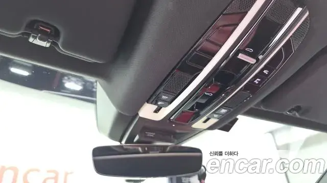 Porsche Cayenne 2020 — Şəkil 21/35