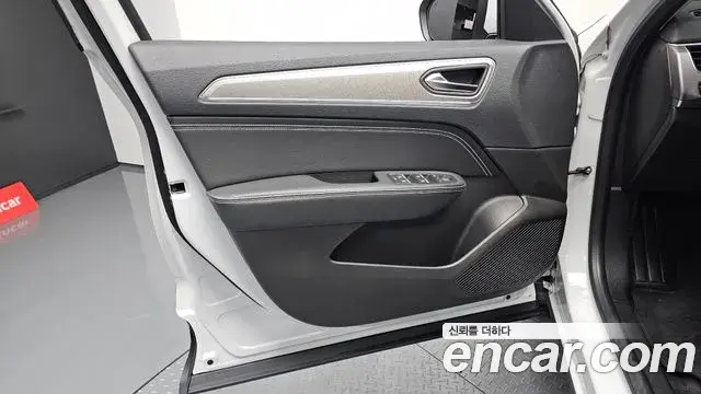 Renault Samsung XM3 2022 — ფოტო 7/32