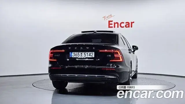 Volvo S60 2024 — ფოტო 3/38