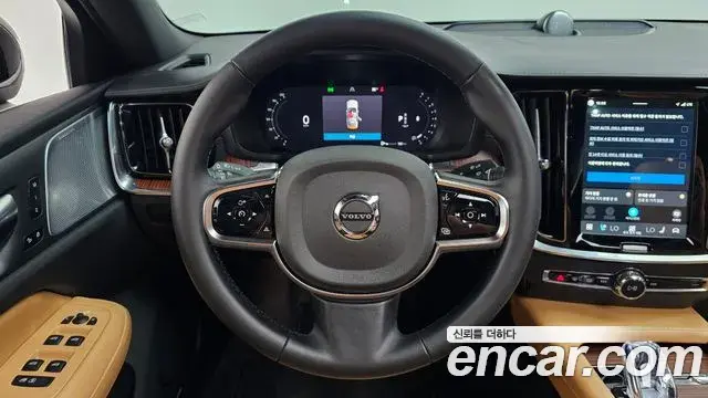 Volvo S60 2024 — ფოტო 13/38