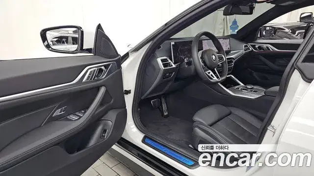 BMW 4 Series 2025 — Photo 10/20