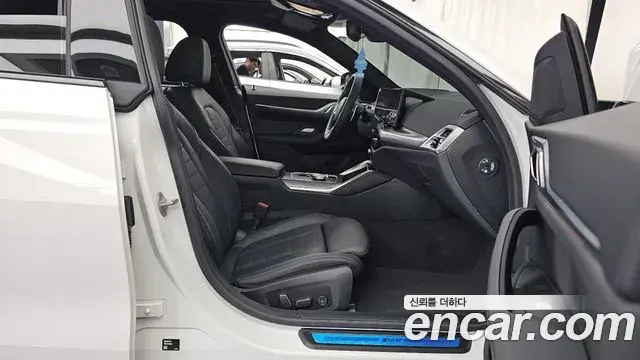 BMW 4 Series 2025 — Photo 11/20