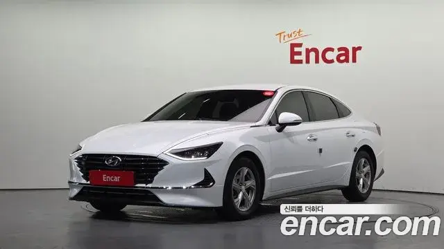 Hyundai Sonata Hybrid 2020 — Photo 30/31
