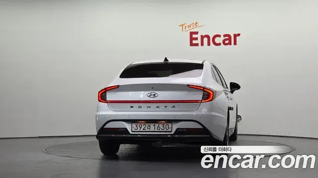 Hyundai Sonata Hybrid 2020 — Photo 31/31