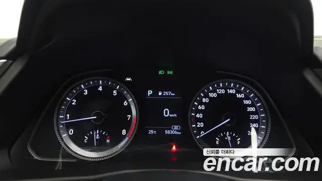 Hyundai Sonata Hybrid 2020 — Photo 19/31
