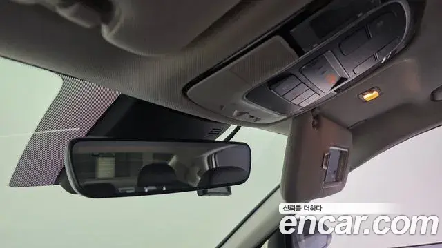 Hyundai Sonata Hybrid 2020 — Photo 6/31