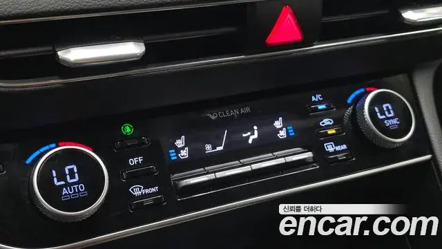 Hyundai Sonata Hybrid 2020 — Photo 29/31