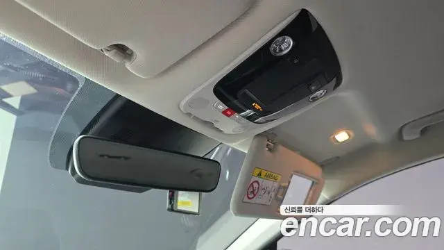 Kia K5 2022 — Şəkil 23/31