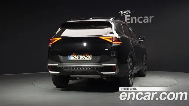 Kia Sportage 2022 — Фото 4/20