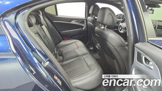 Genesis G70 2018 — Şəkil 9/20