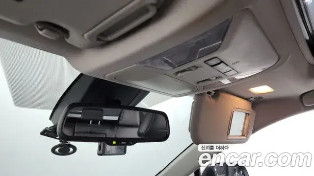 Toyota RAV4 2019 — Фото 20/20