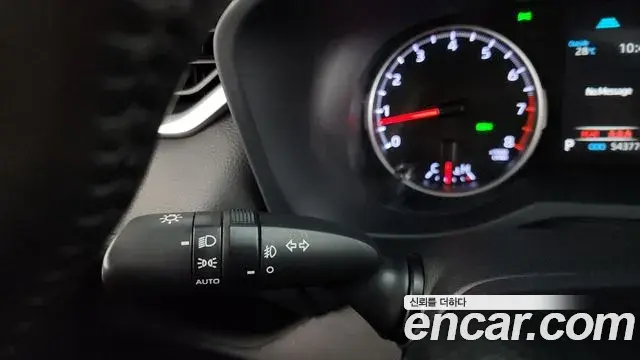 Toyota RAV4 2019 — Photo 3/32