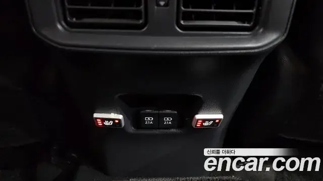 Toyota RAV4 2019 — Photo 26/32