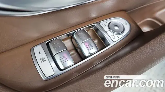 Mercedes-Benz E-Class 2019 — Şəkil 31/35