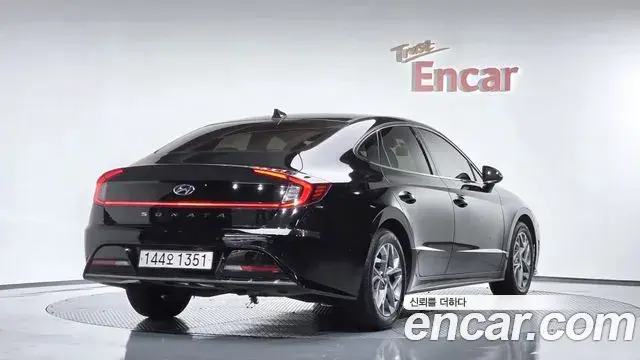 Hyundai Sonata 2022 — Фото 2/20
