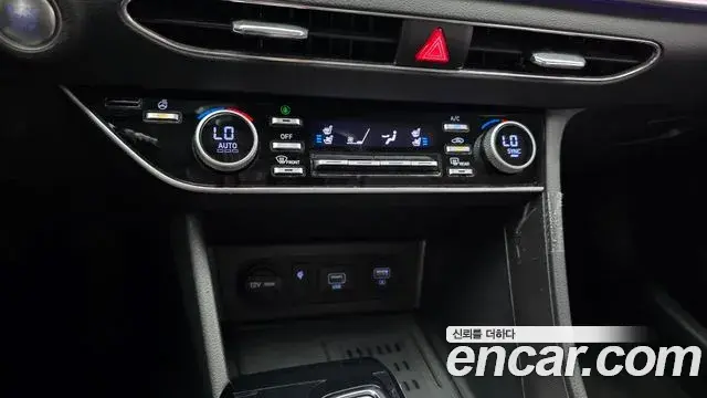 Hyundai Sonata 2022 — Фото 18/20