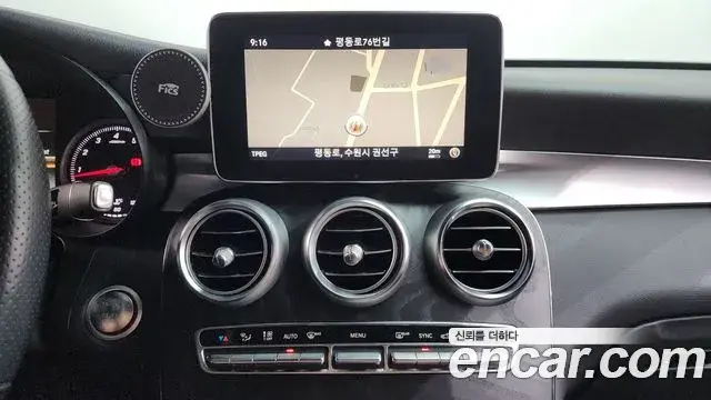 Mercedes-Benz GLC-Class 2019 — Photo 29/31