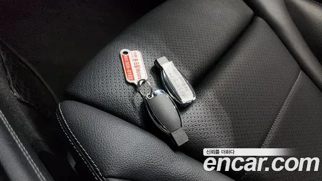 Mercedes-Benz GLC-Class 2019 — Photo 20/31