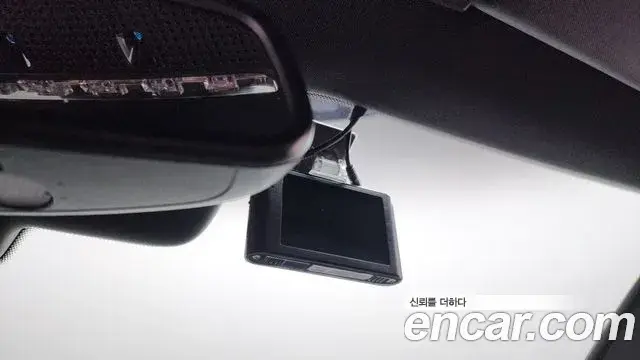 Mercedes-Benz GLC-Class 2019 — Photo 11/31