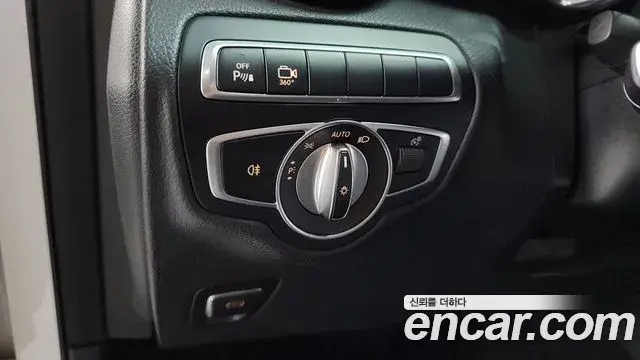 Mercedes-Benz GLC-Class 2019 — Photo 2/31