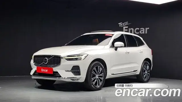Volvo XC60 2021 — Фото 10/20