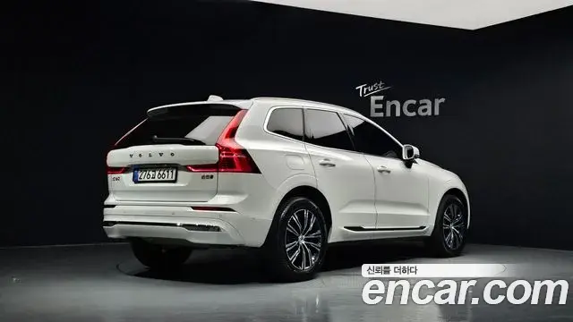 Volvo XC60 2021 — Фото 2/20