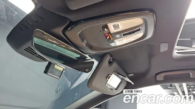 Volvo XC60 2021 — Şəkil 8/32