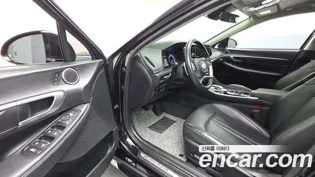 Hyundai Sonata Hybrid 2022 — Şəkil 33/34
