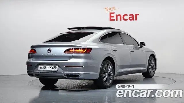 Volkswagen Arteon 2018 — Şəkil 15/20
