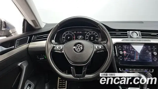 Volkswagen Arteon 2018 — Şəkil 13/20