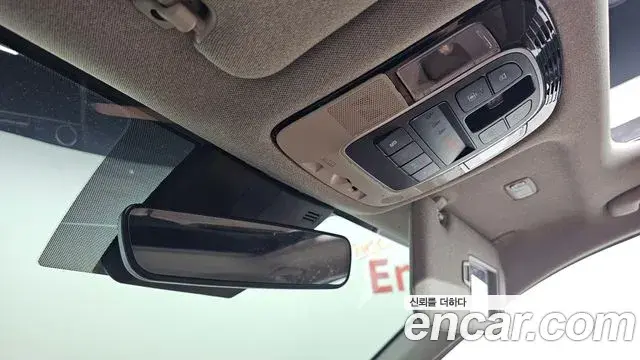 Hyundai Sonata Hybrid 2019 — Photo 10/30