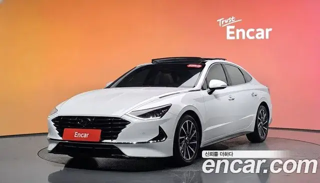 Hyundai Sonata Hybrid 2019 — Photo 27/30