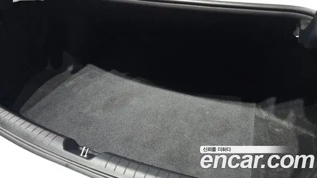 Hyundai Sonata Hybrid 2019 — Photo 11/30