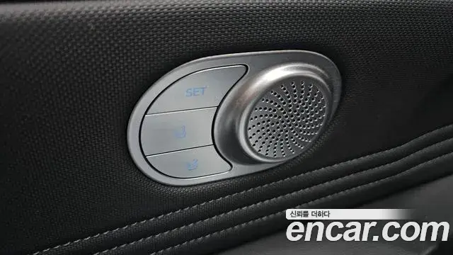 Hyundai The New Avante Hybrid 2022 — Photo 14/33