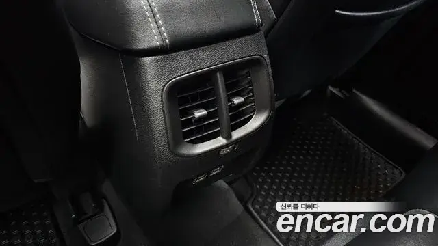 Jeep Cherokee 2021 — Photo 33/35