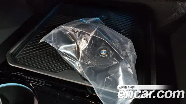 BMW 5 Series 2025 — Photo 20/35
