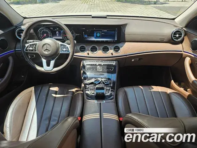 Mercedes-Benz E-Class 2019 — Şəkil 13/20